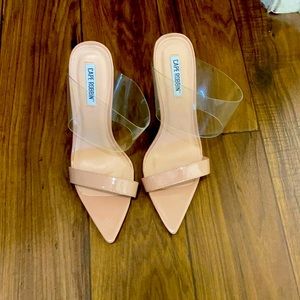 Cape Robbin Nude transparent sandals size 8.5